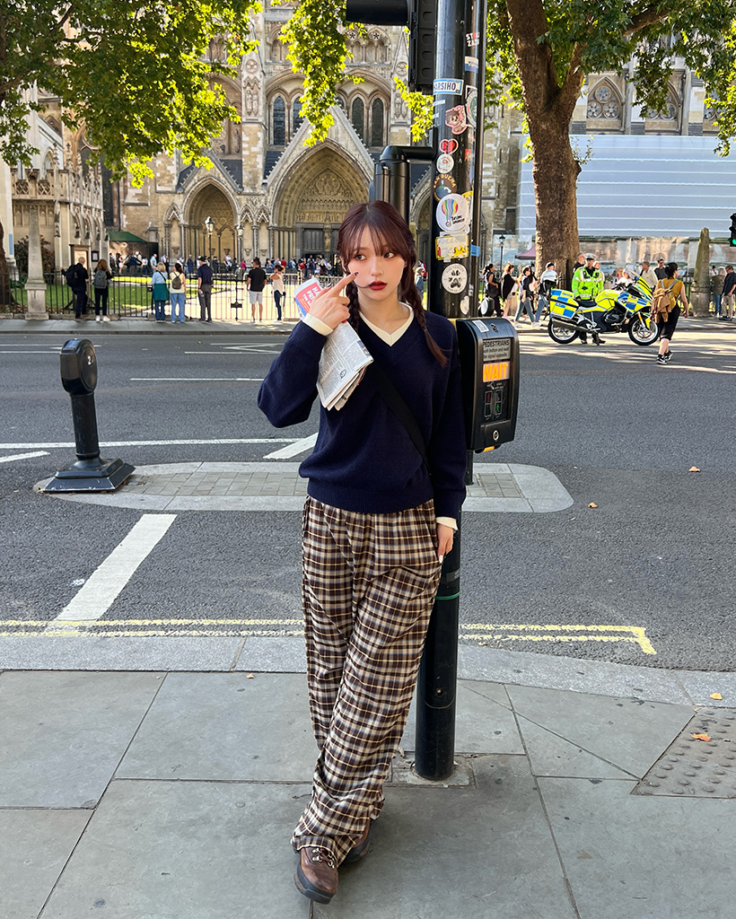 レイヤードVネックニット | ファッション通販サイト NUGU