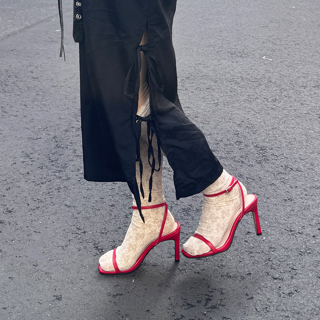 美品✨PRADA ミュール バックストラップ サンダル ヒール ロゴ 23.5 楽天市場】プラダ（ミュール｜レディース靴）：靴の通販