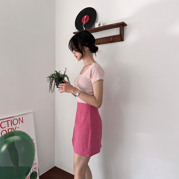 バックオープンUネックTシャツ | ファッション通販サイト NUGU