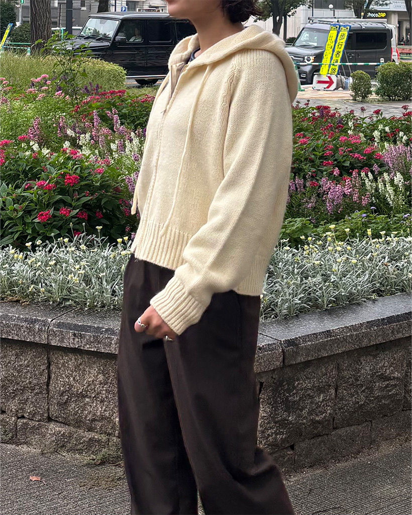 超特価！！UNDERCOVER フード付きジップアップセーター 超特価！！UNDERCOVER フード付きジップアップセーター 超特価