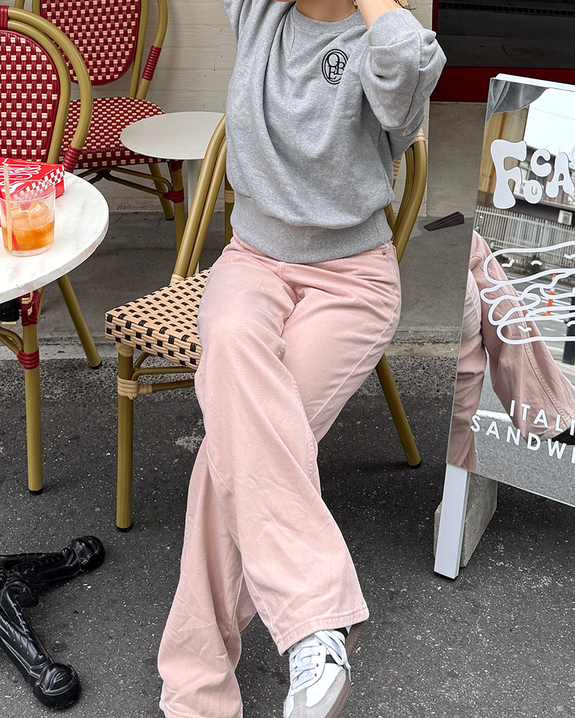 エンブロイダリークロップドスウェットシャツ | ファッション通販