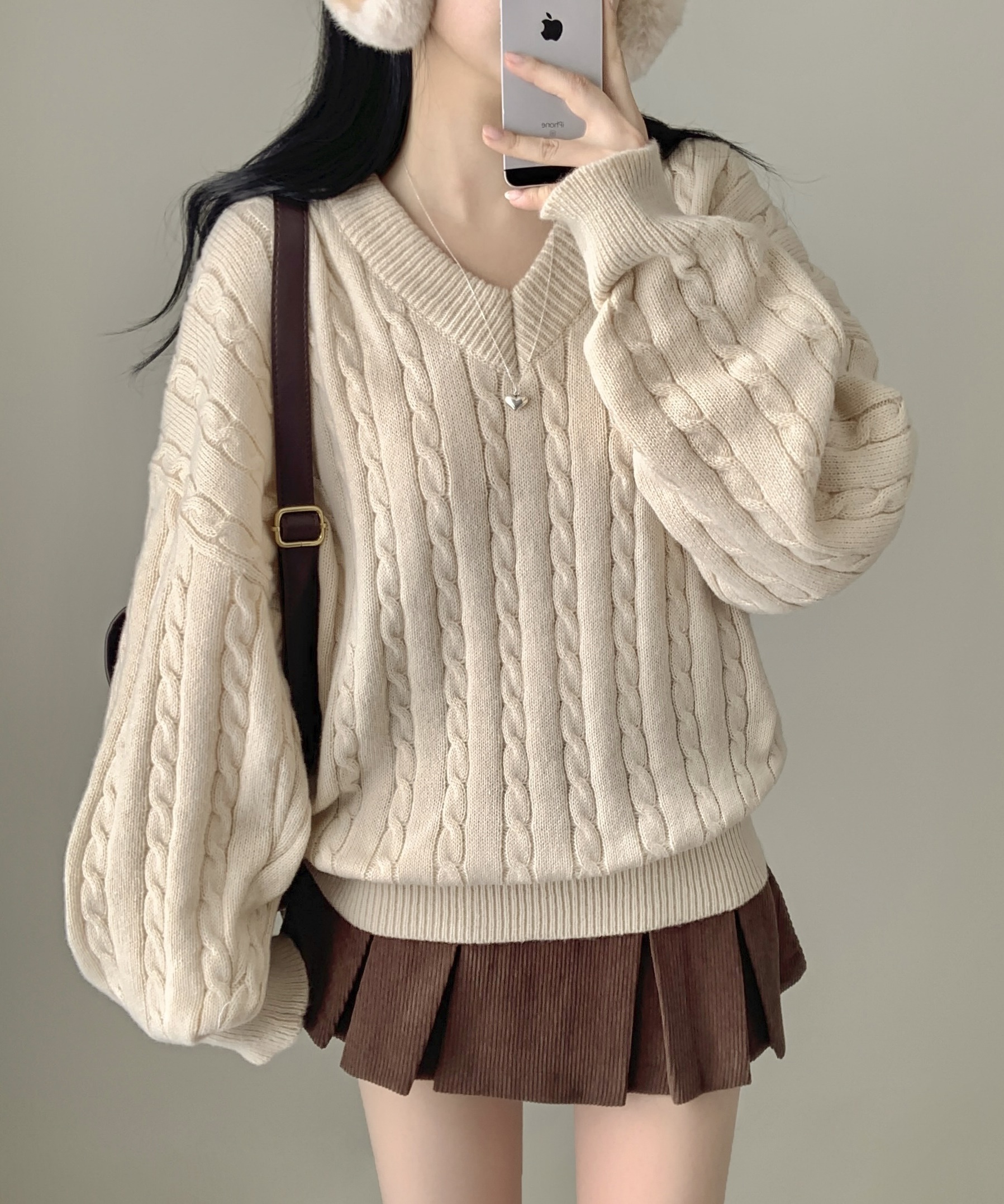 【RLXGOLF】現行QR付き 長袖Vネック チルデンニットセーターS ベージュ RLXGOLF】現行QR付き 長袖Vネック チルデンニットセーターS ベージュ