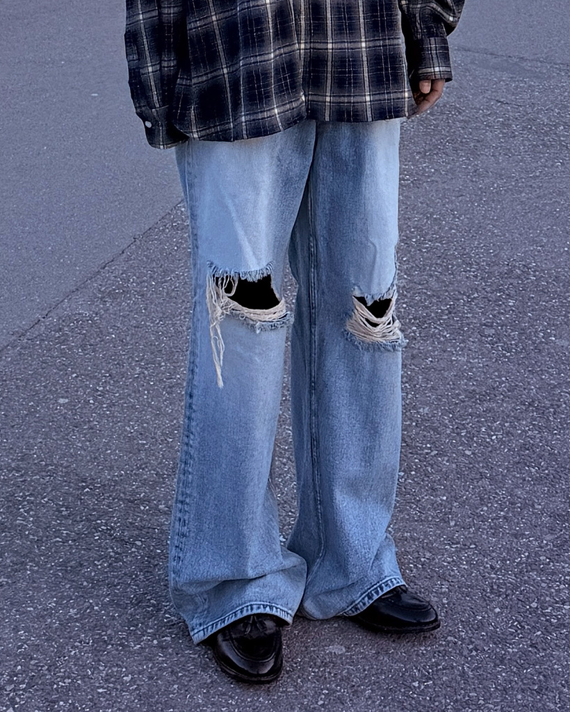 ダメージワイドデニム