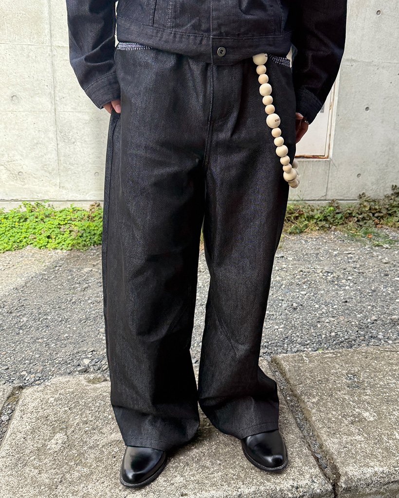 スパイダー刺繍デニムパンツ | ファッション通販サイト NUGU