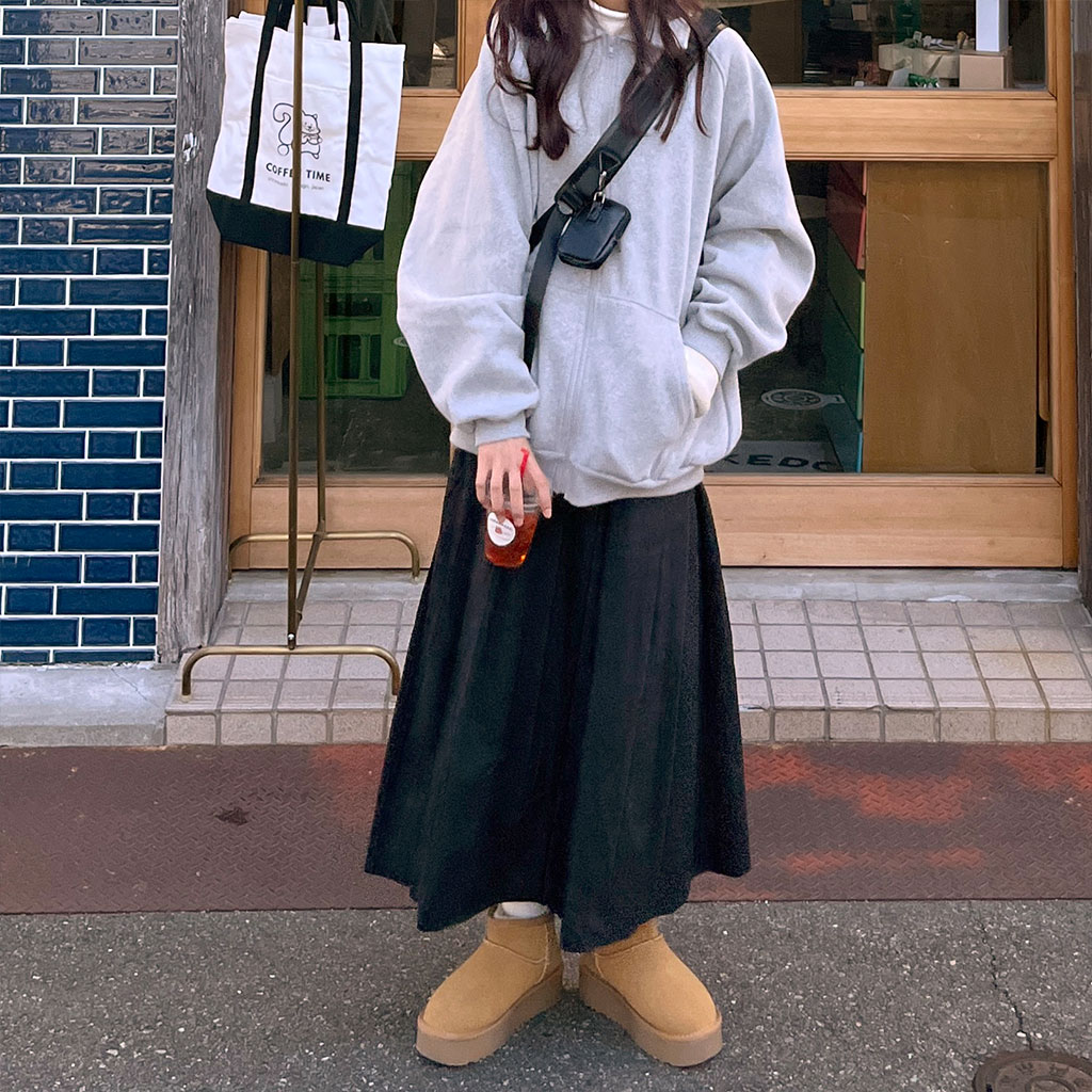 バッグ rhythm777 ポーチ・ショルダー紐付き】フラワーカットフェイクレザーバッグ