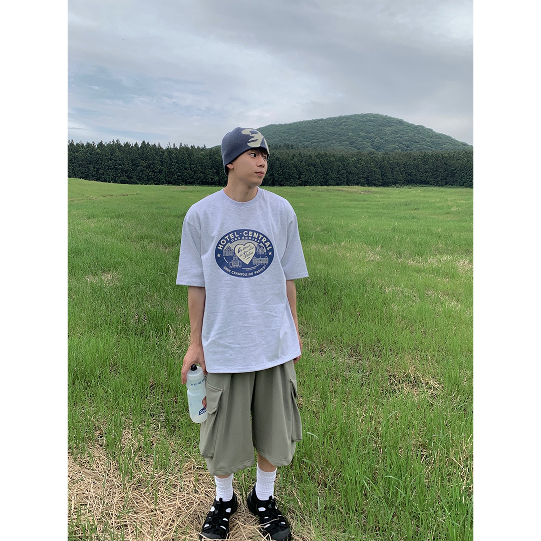 ユニセックス)Hotel Central Tee (3 Color) | ファッション通販