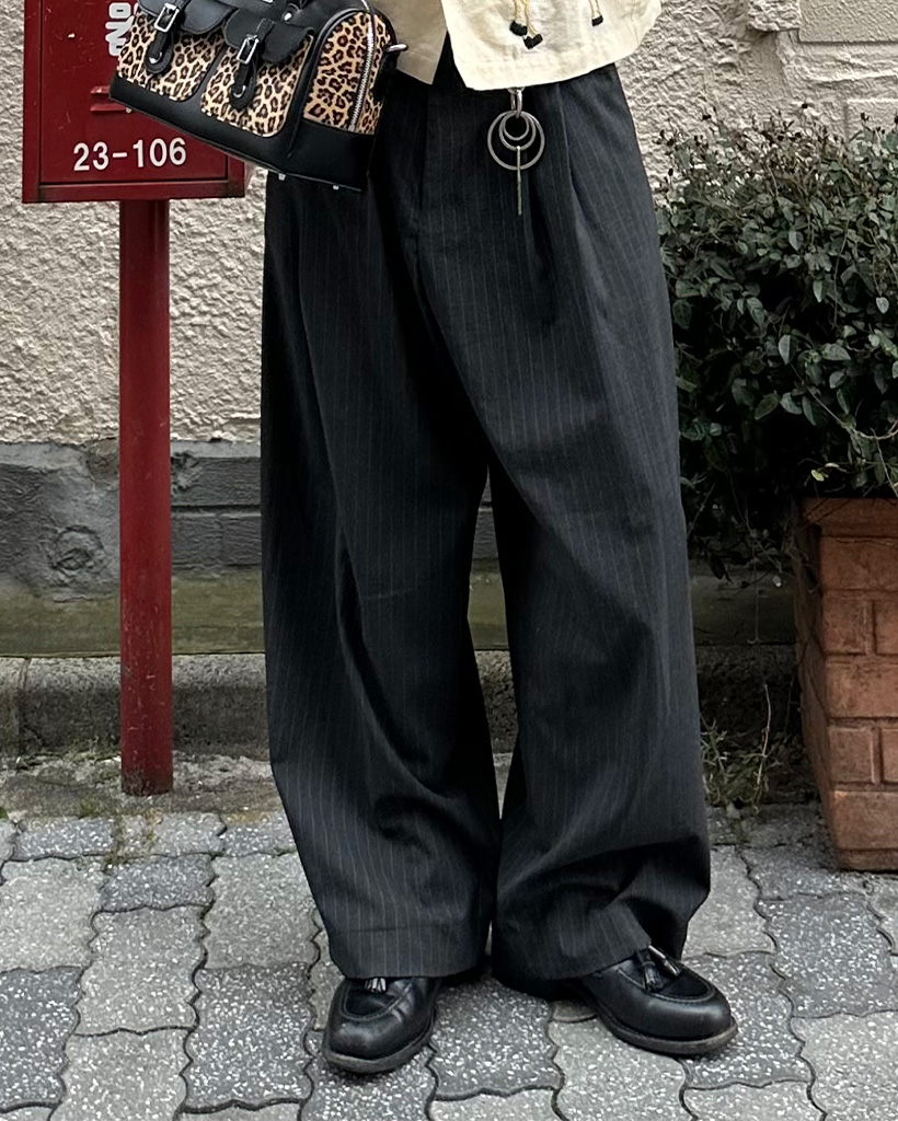 ツータックバルーンスラックス | ファッション通販サイト NUGU