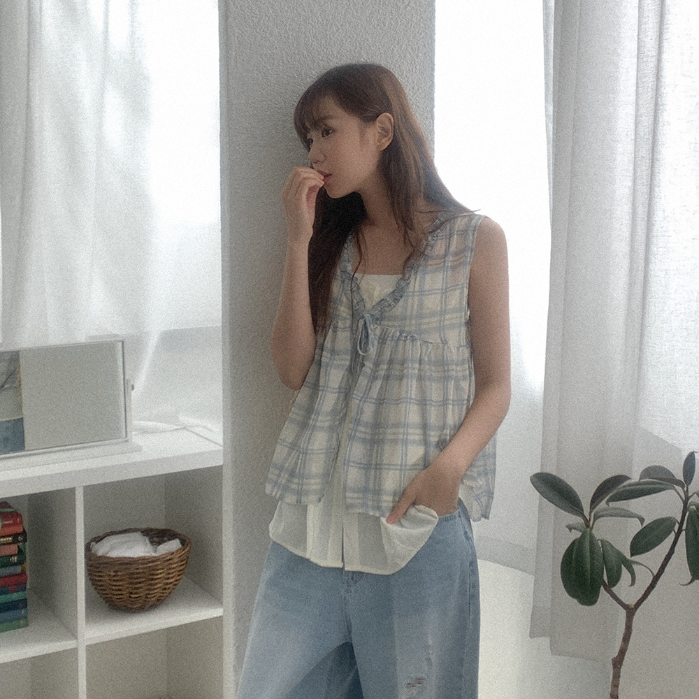 極美品 新品未使用 ノースリーブ ブラウス 13＋ ニッセン トップス 大きい胸専用 レディース ブラウス 洗える V