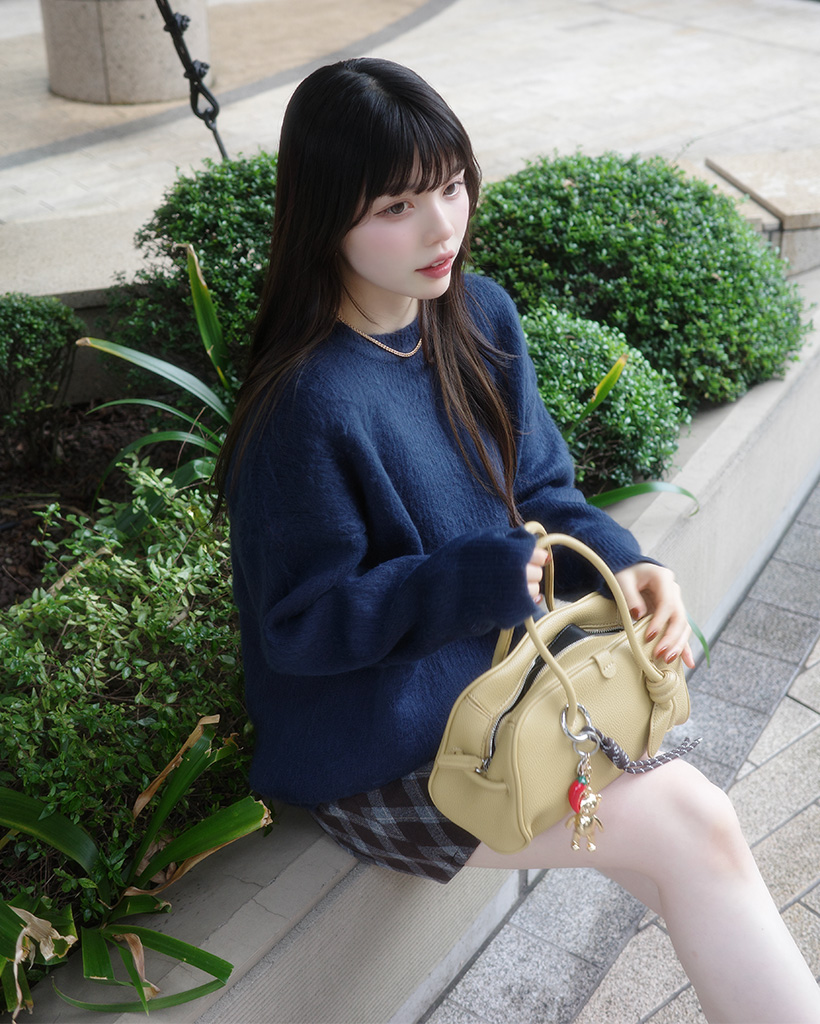 ルーズフィットラウンドネックニット | ファッション通販サイト NUGU