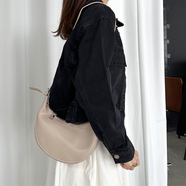 ハーフムーンショルダーバッグ | ファッション通販サイト NUGU