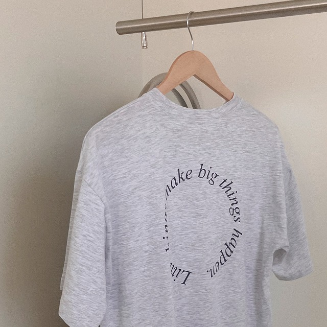 レタリング半袖Tシャツ