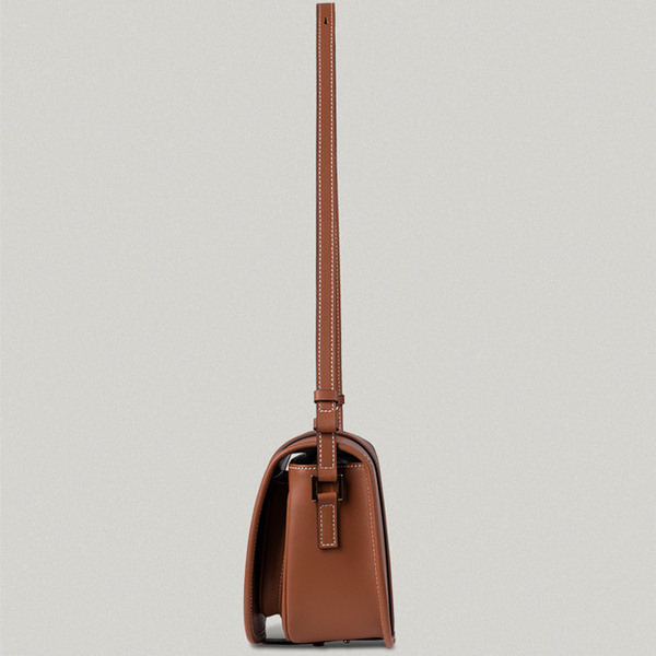 ★送料・関税込★FOLNUA★Classic Logo Poche Bag ★バッグ ○FOLNUA○CLASSIC LOGO POCHE BAG 2色 ショルダーバッグ 人気