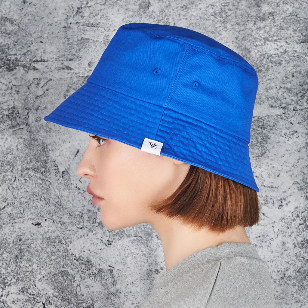 VARZAR] Monogram Label Color Bucket Hat Blue | ファッション