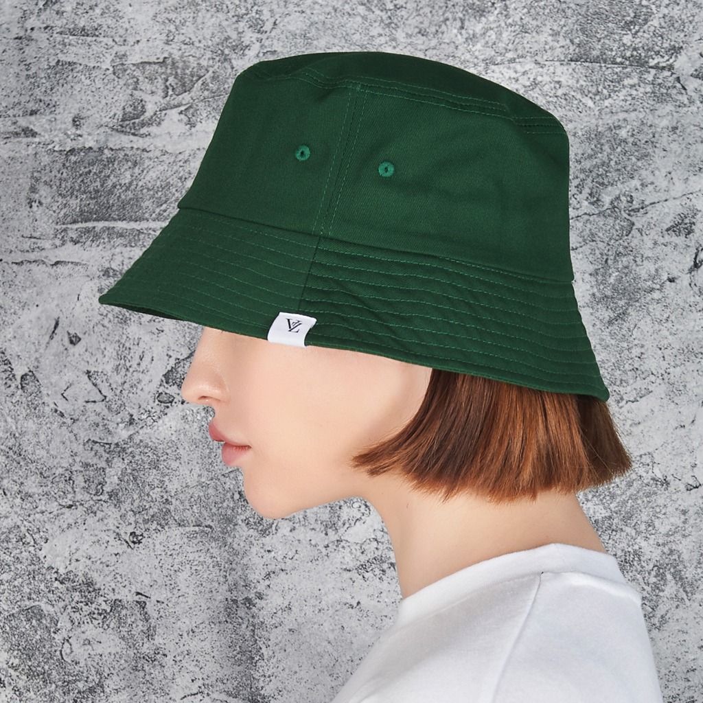 VARZAR] Waterproof String Bucket Hat Black | ファッション