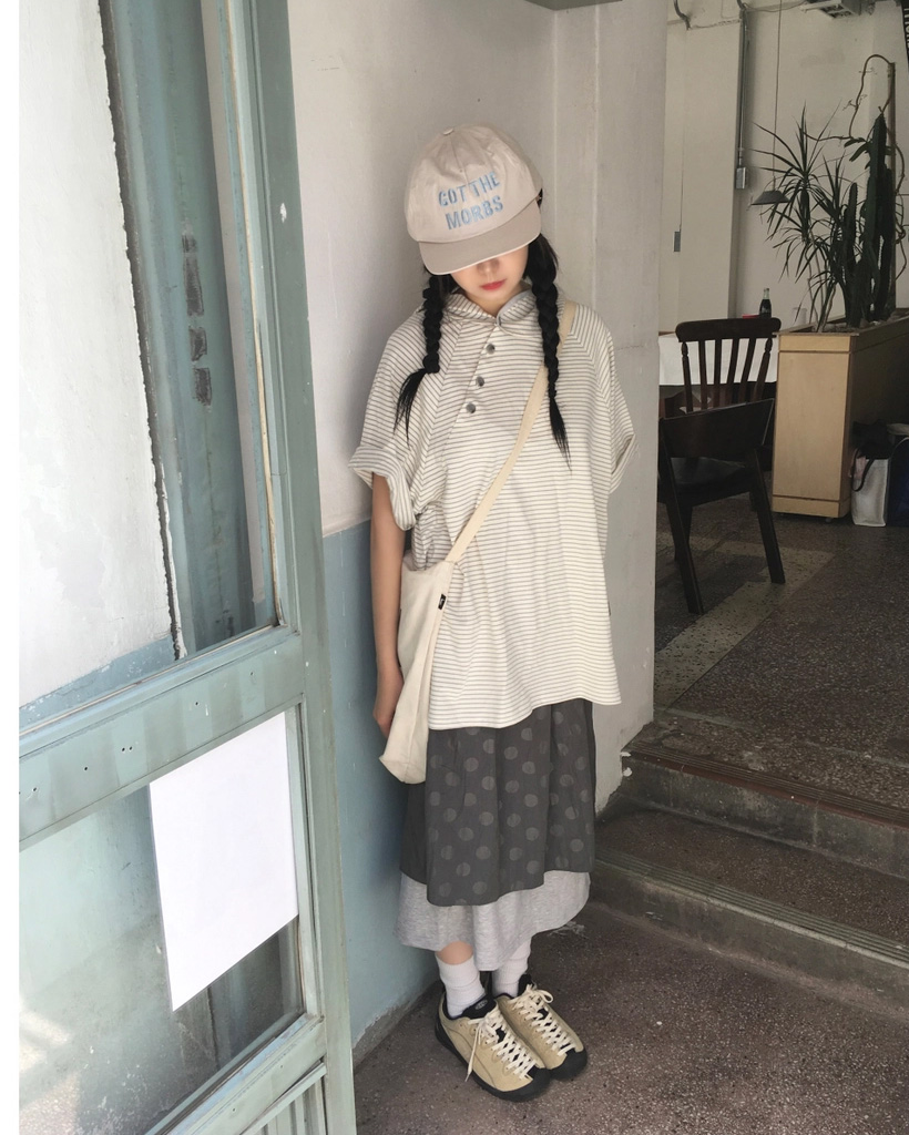 新品未使用　Stina ★ ダリア柄　ラップスカート　ショート丈 新品未使用 Stina ☆ ダリア柄 ラップスカート ショート丈 新品