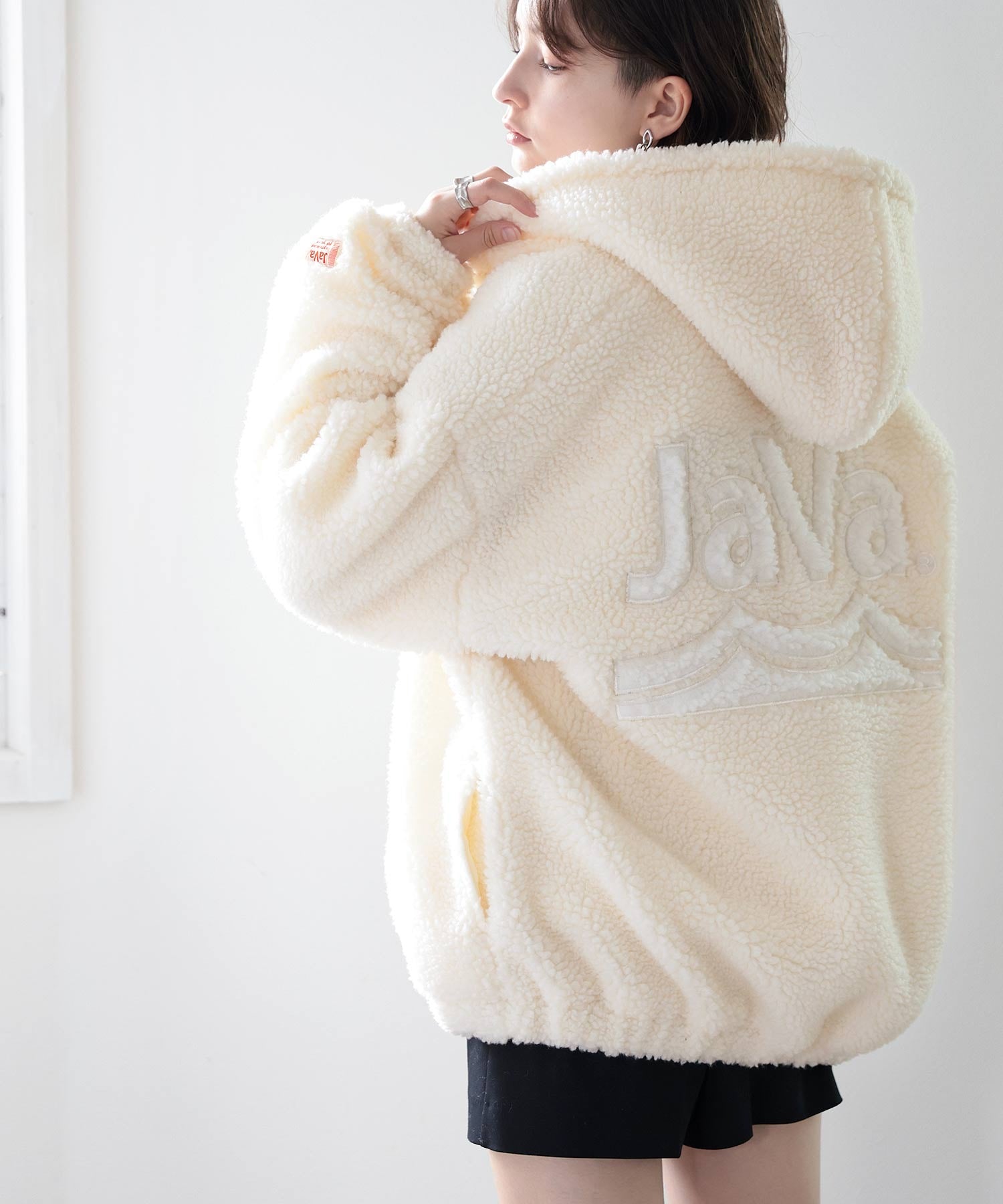 JaVa ジャバコラボ》もこもこ。JaVaワッペン付きボリュームボア