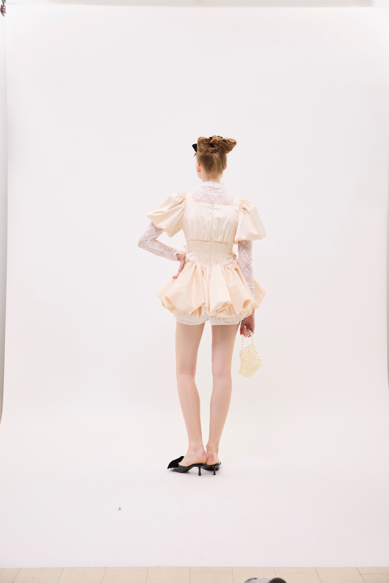 (新品)treat ürself パフスリーブバルーンミニワンピース Treat Ürself バルーンワンピース