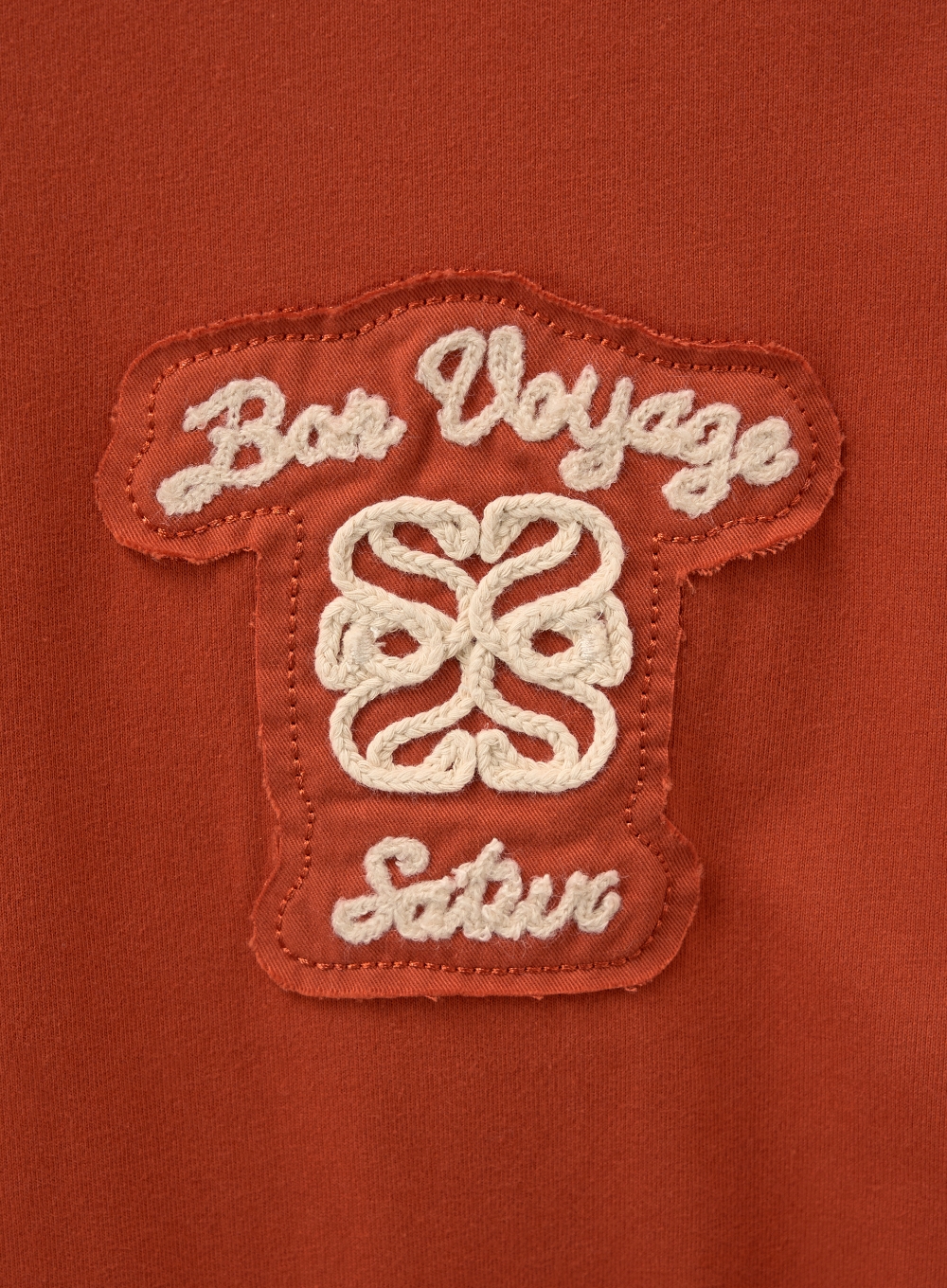 【SATUR】BON VOYAGE RAW-CUT APPLIQUE T-SHIRT Bon Voyage Raw-Cut Applique T-Shirt - Brick Orange
