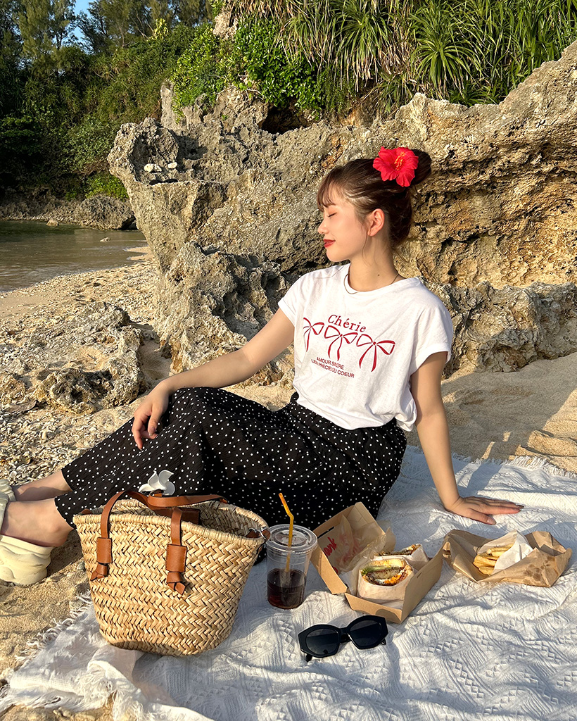 FairLiar ニットリボンスリーブレスTシャツ FairLiar ニットリボンスリーブレスTシャツ T-SHIRT – 【公式