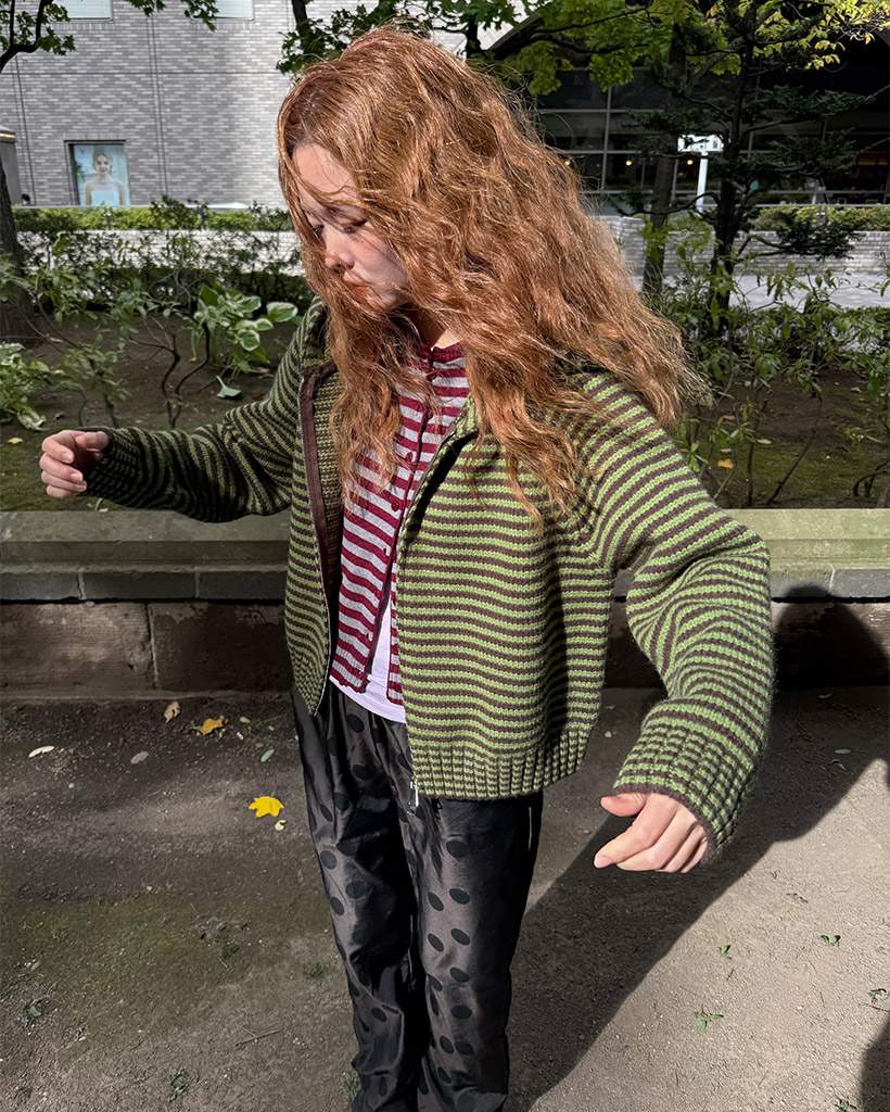 ボーダーニットジップアップ