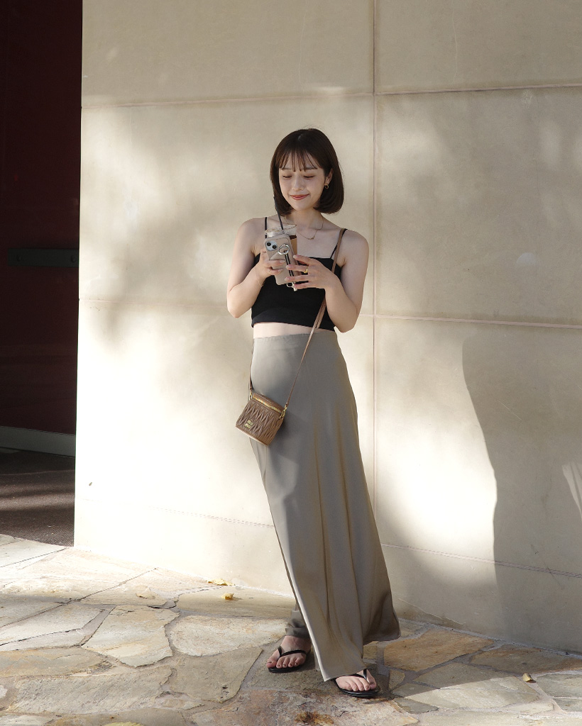 Eveline ロング バイアス スカート In Cady サテン Amazon.co.jp: [ミラオーウェン] サテンバイアスロングスカート