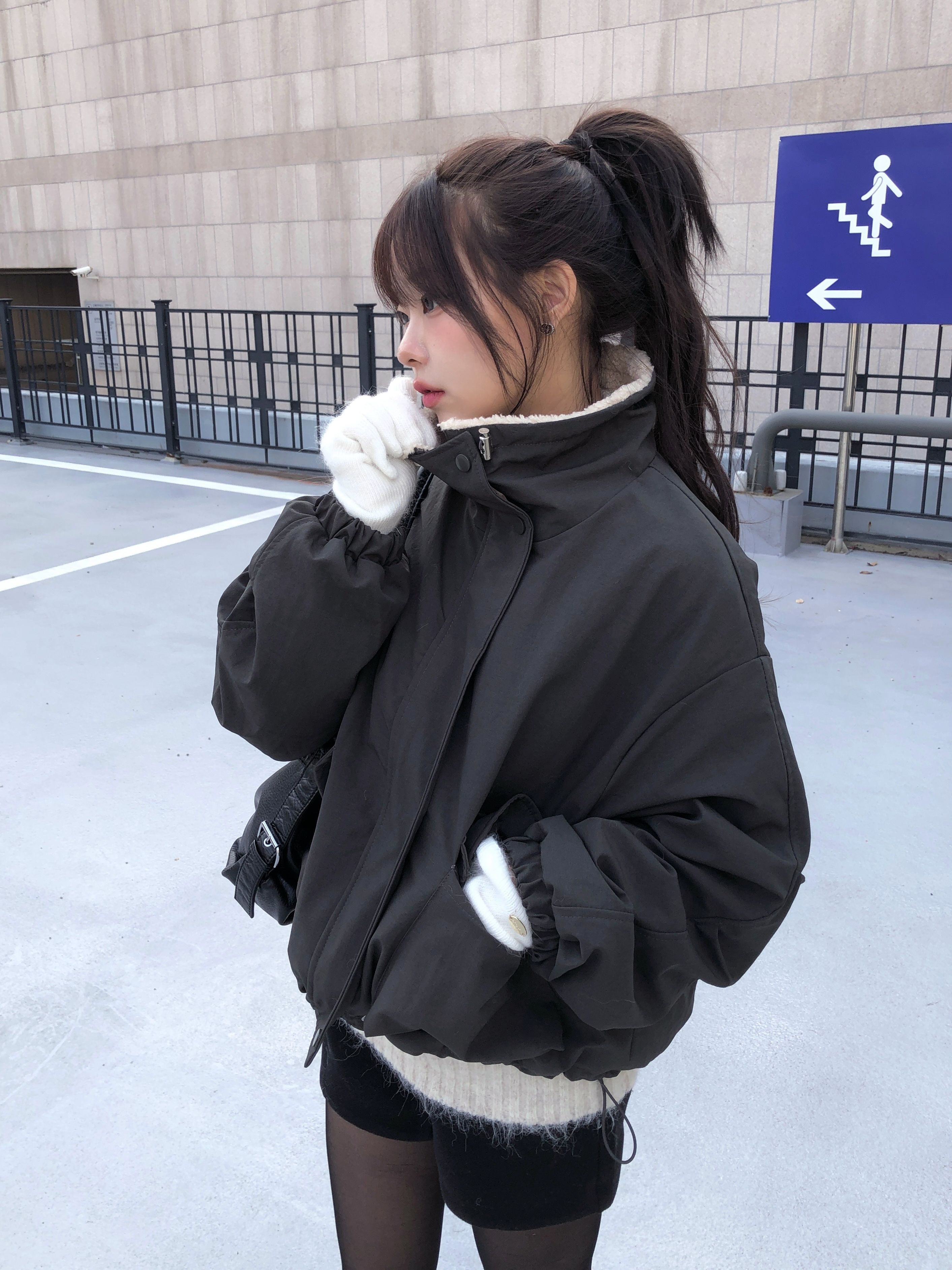 スタンドカラーフェイクファーショートミリタリージャケット