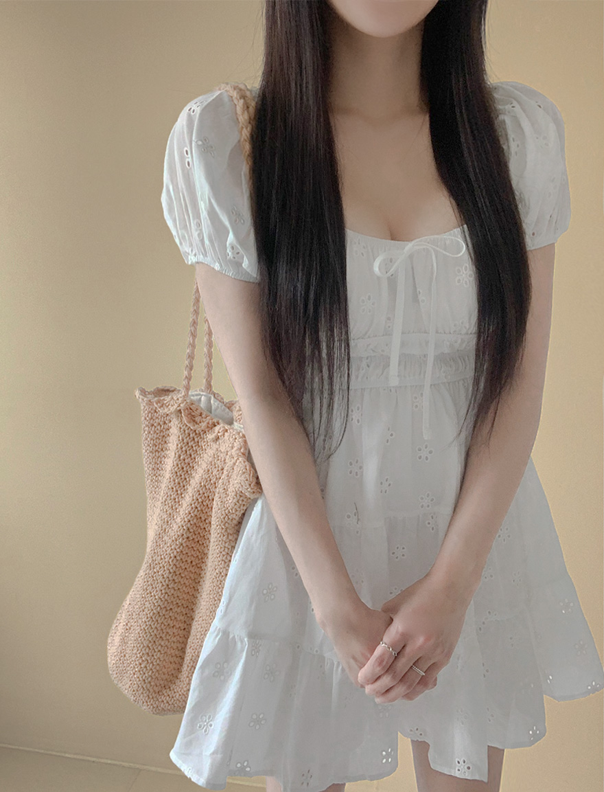 パンチングリボンシャーリングフレア半袖チュニック