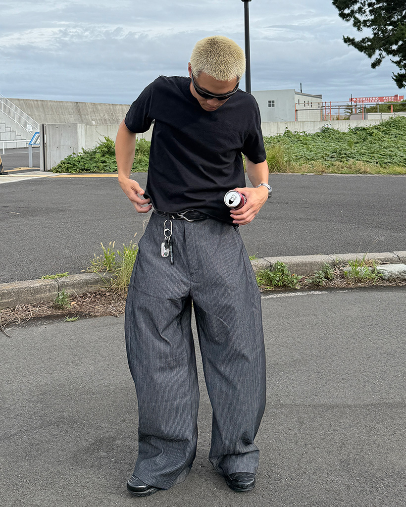 （訳あり）NEAT デニムスラックス　Mサイズ 中古・古着通販】NEAT (ニート) デニムスラックス ブラック