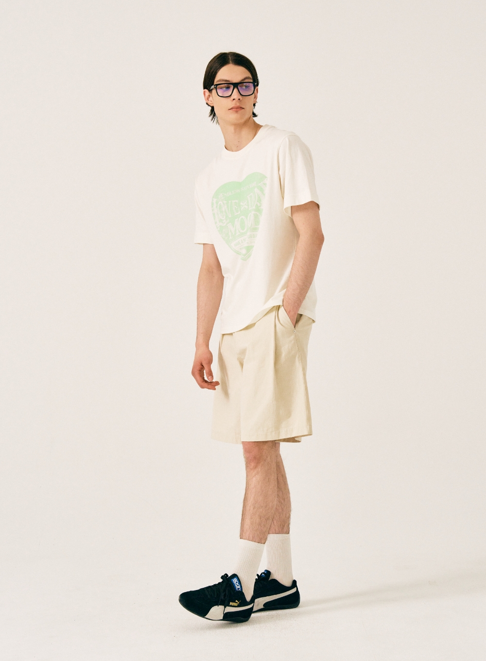 Saturday Retro Mood Graphic T-Shirt - Cream Green