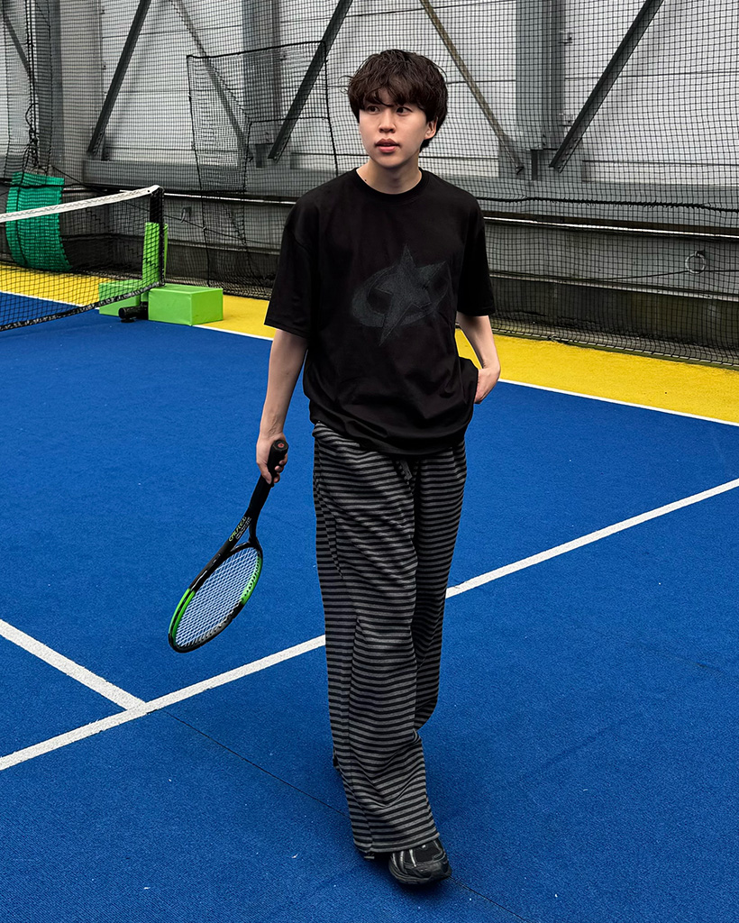 (ユニセックス) スタープリント半袖Tシャツ