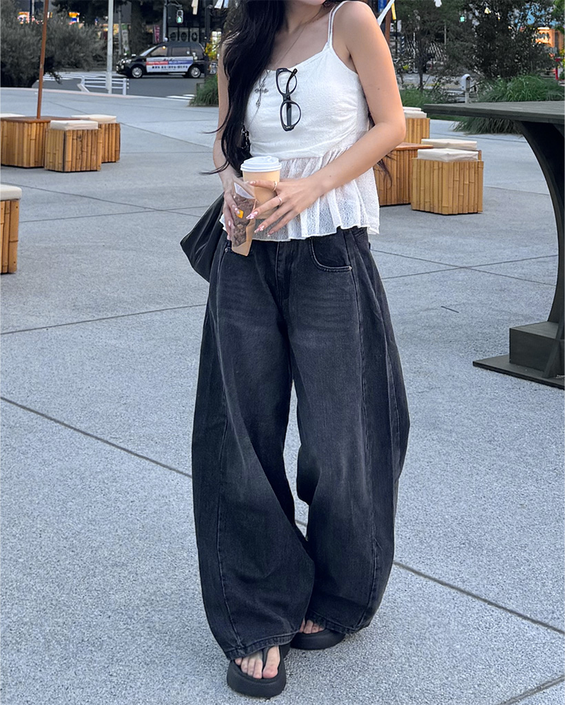 ブラックワイドデニムパンツ | ファッション通販サイト NUGU