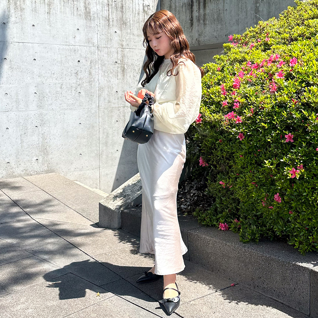 サテンマーメイドロングスカート | ファッション通販サイト NUGU 