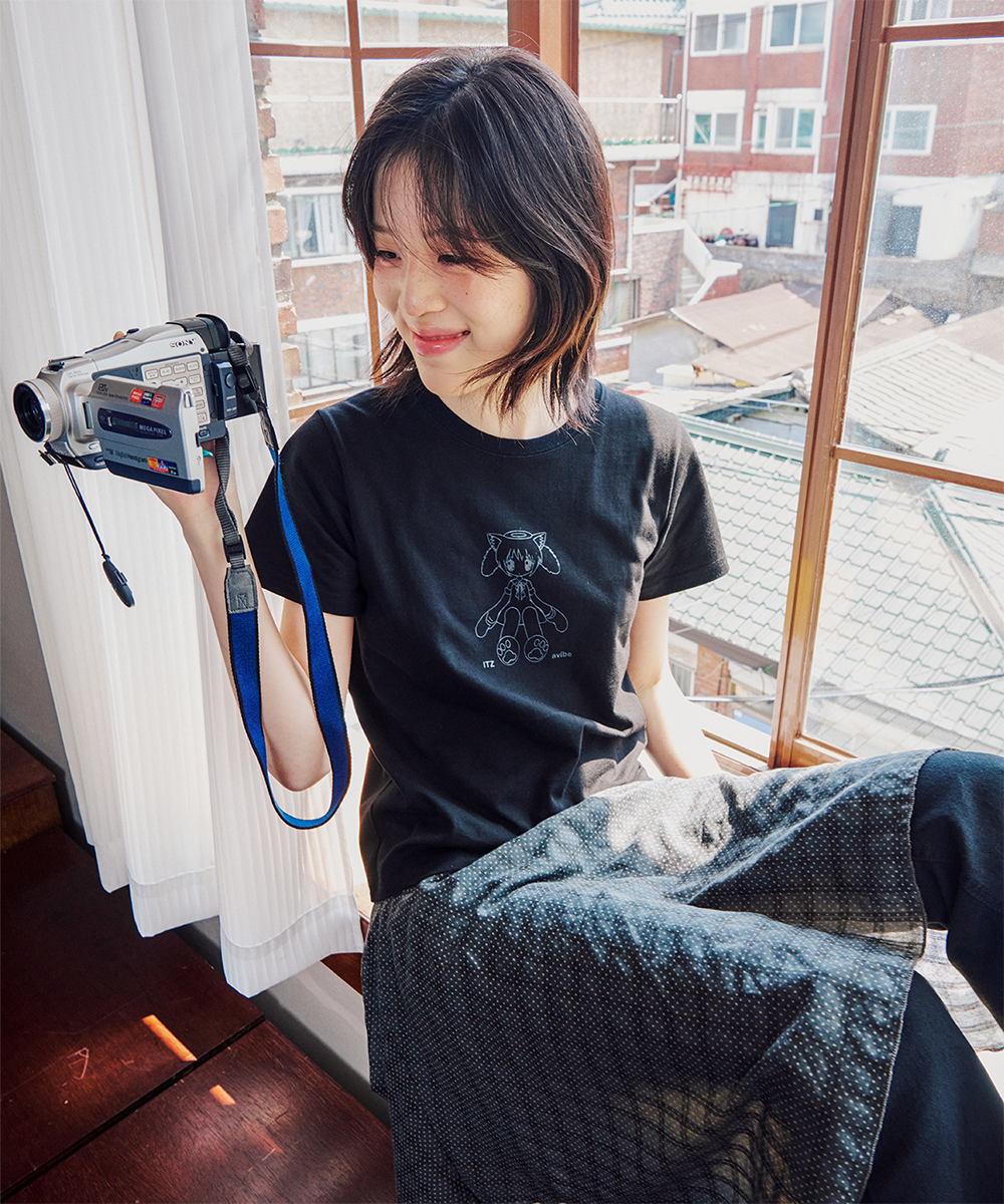 ◆25SS ITZAVIBE THREE BABY CATS SLIM T SHIRT/2色◆ MUSINSA公式 | ITZAVIBE THREE BABY CATS SLIM T SHIRT - WHITE