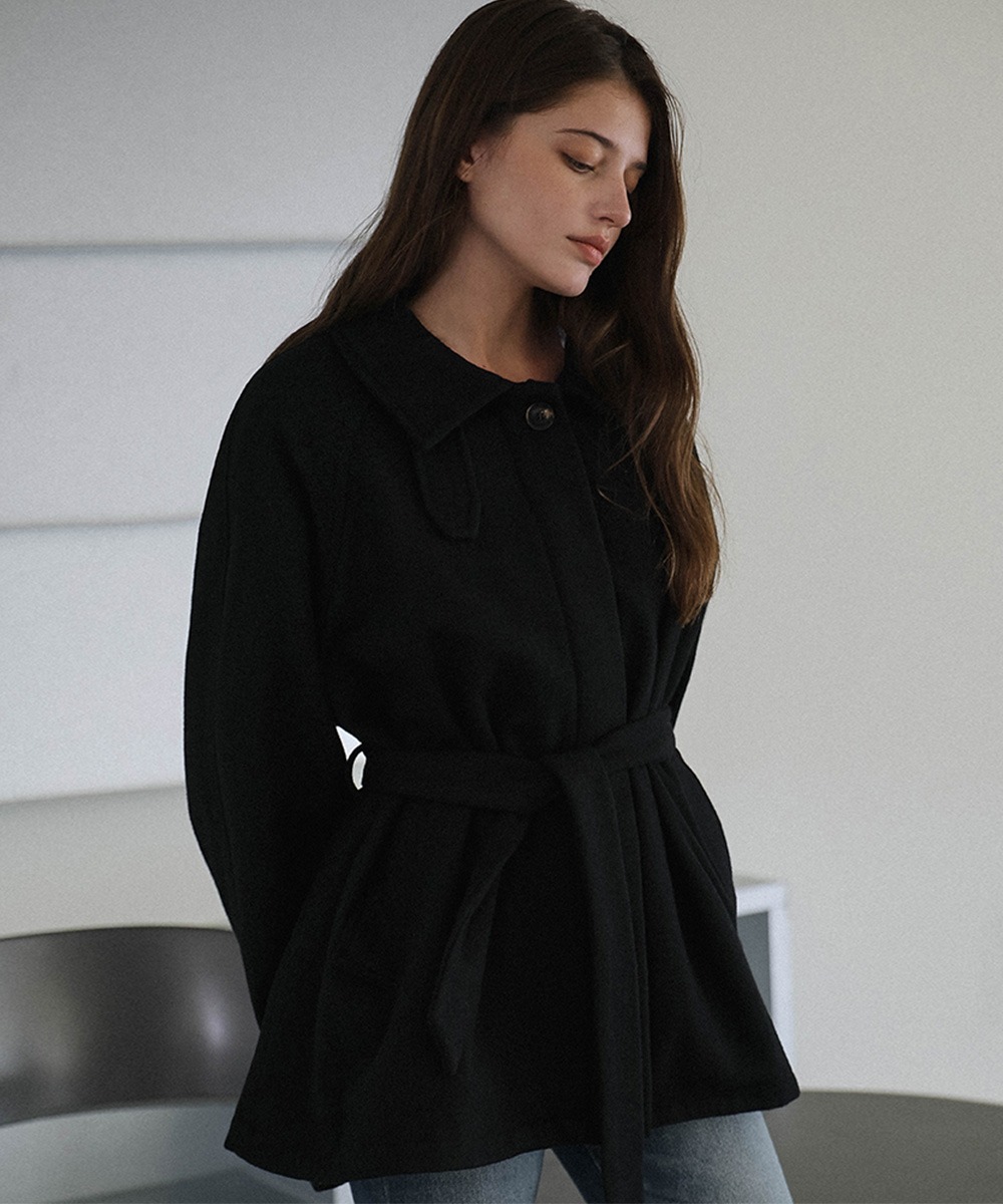 Belted High-Neck Half Coat [Black]