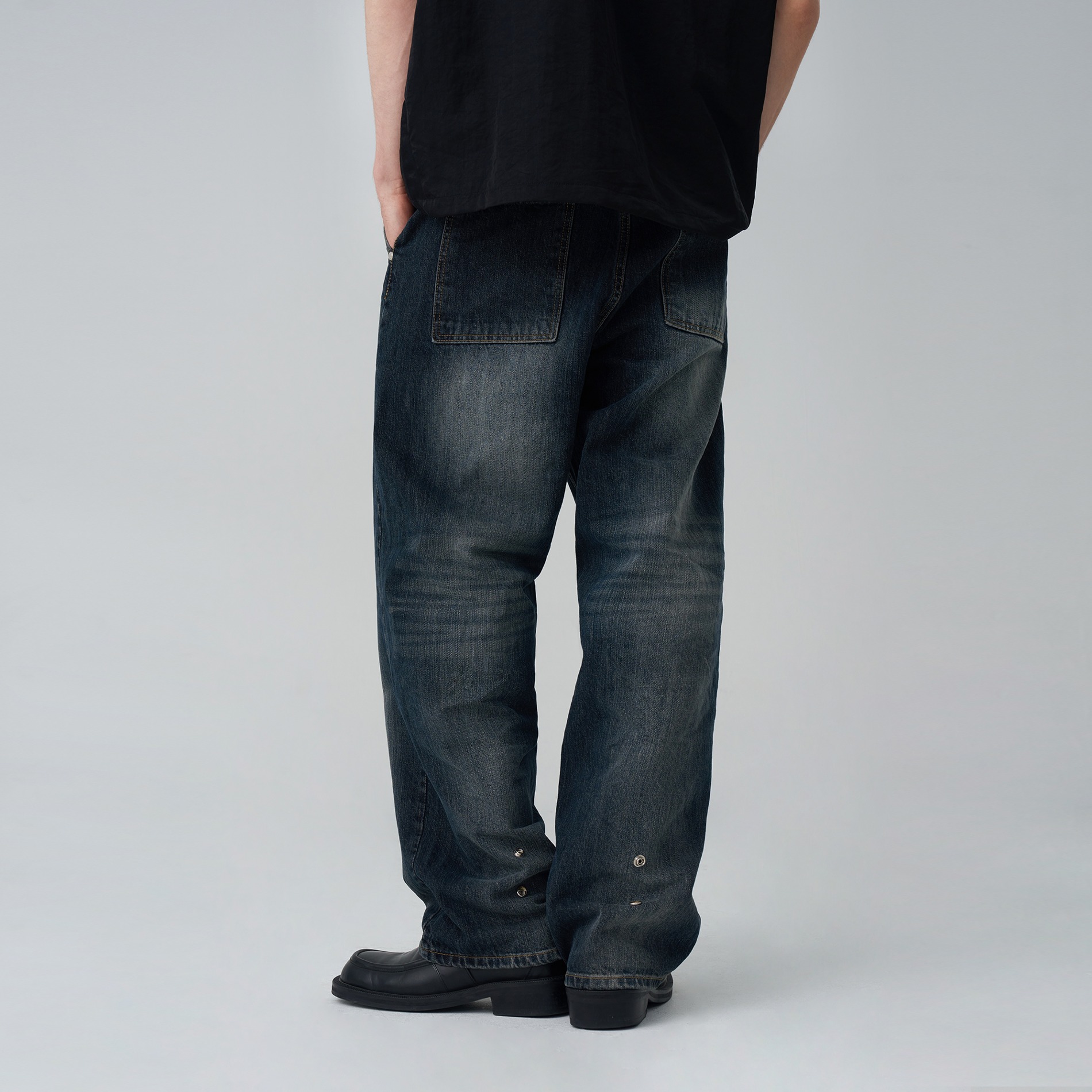 【BeDevil】Belt Coloring Bootcut Pants★Kep1erダヨン着用 COTTON/LINEN DUNGAREE SIDEBANDED PANTS(S White): S'YTE｜THE