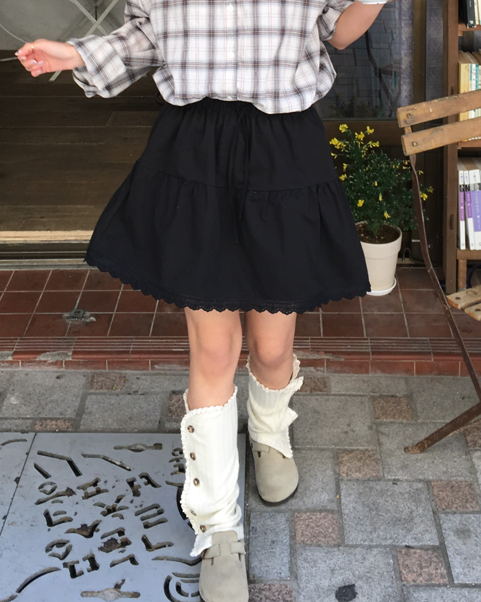 G\FORE インナーパンツ付きスカート　ベージュ　M AnnMiru（アンミル）の「【SETUP対応】配色ラインミニスカート