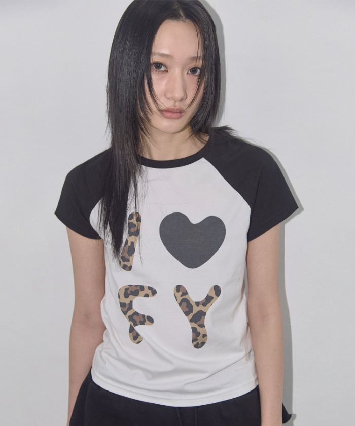 [Influencer pick] I LOVE FY TEE (WHITE) F25QB102