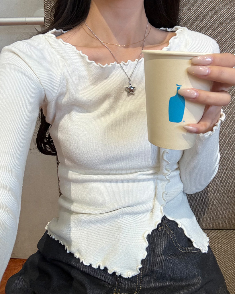 フリルポイントスリムニット