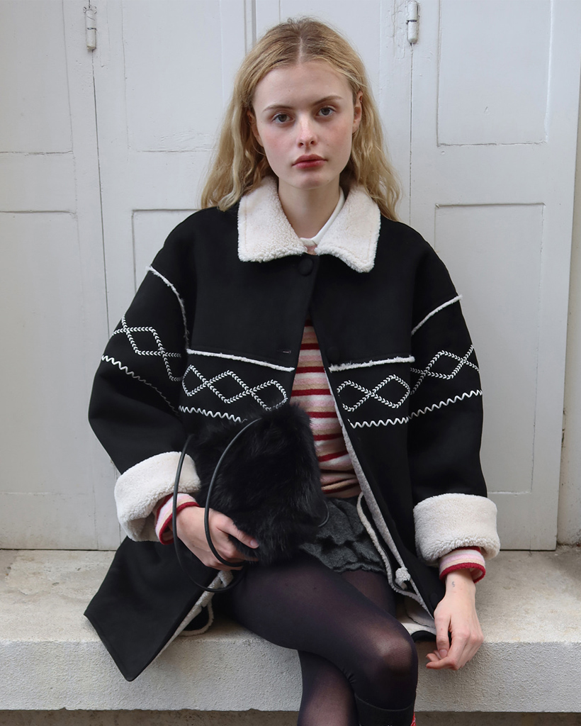 [K-POPアイドル着用] SN Shearling Mustang Coat (Black)