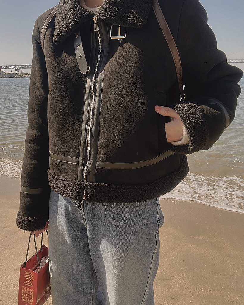 スエードセミクロップドムートンジャケット