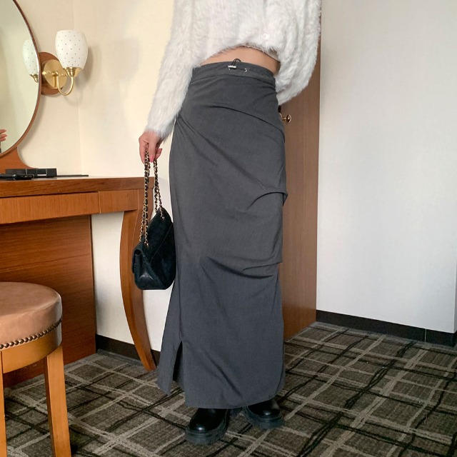 シャーリングスリットロングスカート