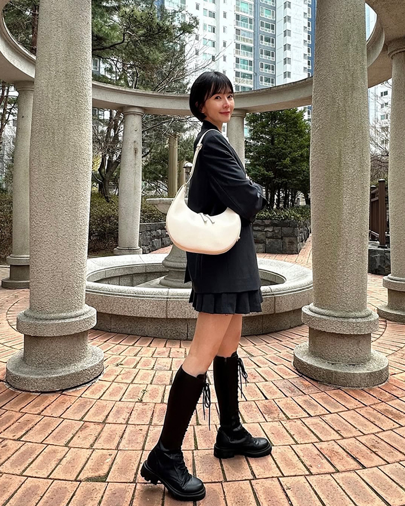 ムーンショルダーバッグ　ブラック　our305 ムーンショルダーバッグ – OURHOME