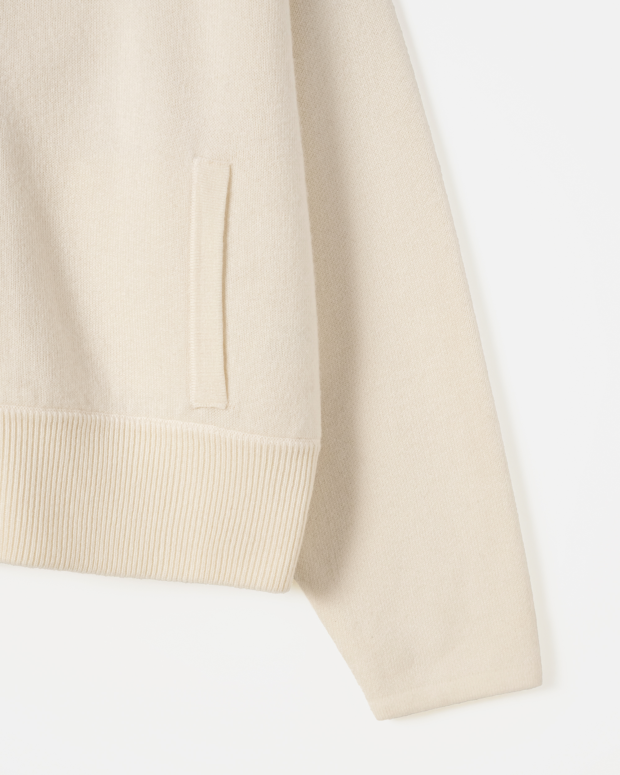 Pony Soft Collar Zip Up (Ivory) | ファッション通販サイト NUGU