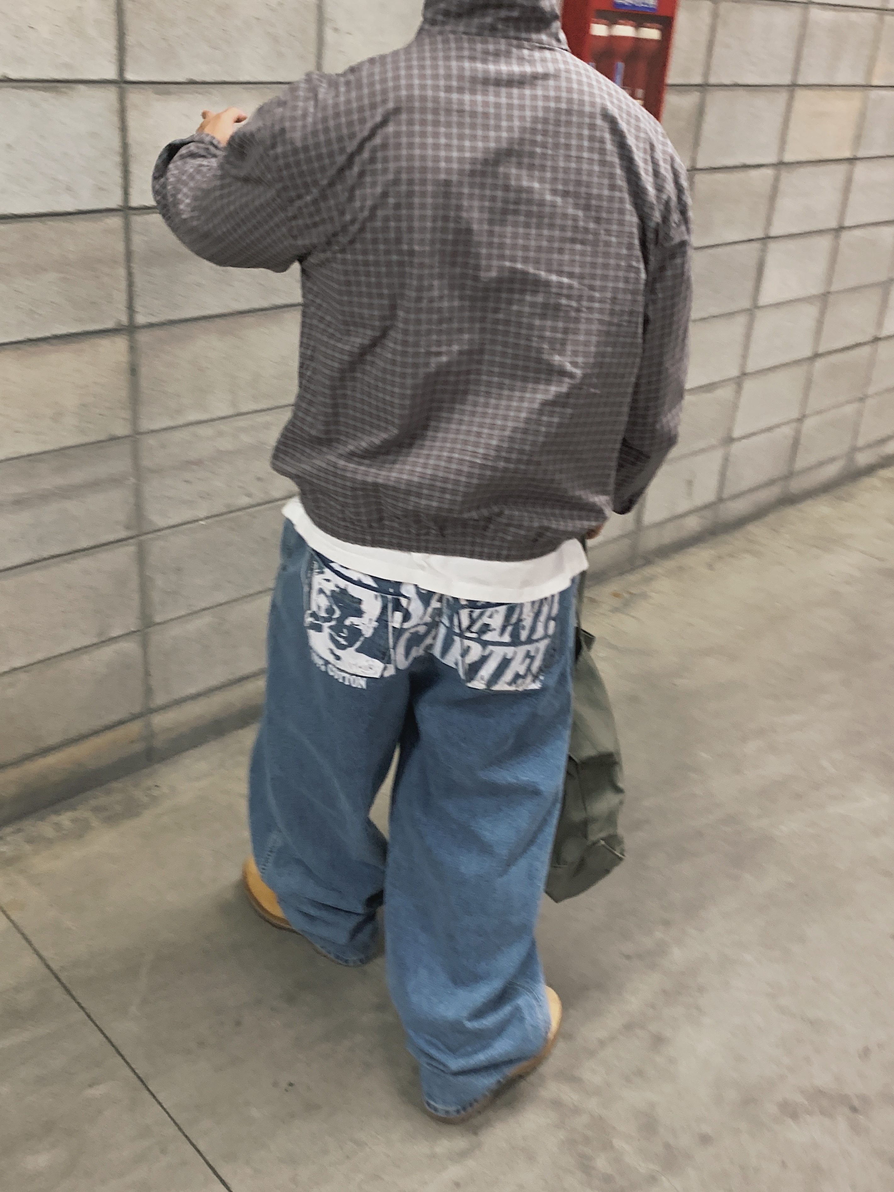 バックプリントデニムパンツ | ファッション通販サイト NUGU