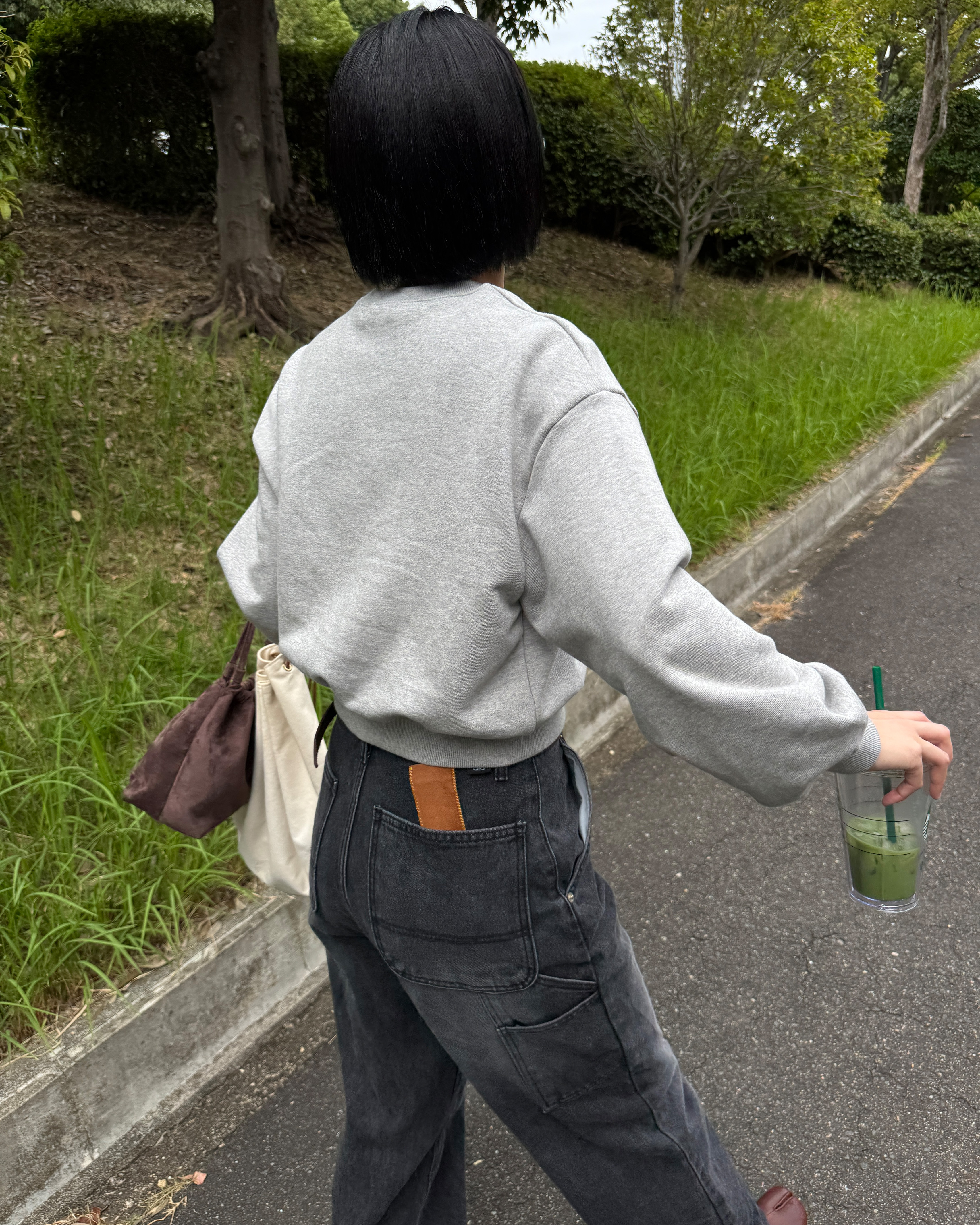 バルーンクロップドスウェットシャツ | ファッション通販サイト NUGU