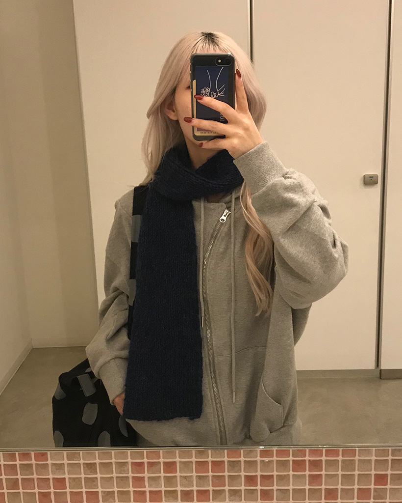 アシンメトリージップアップパーカー