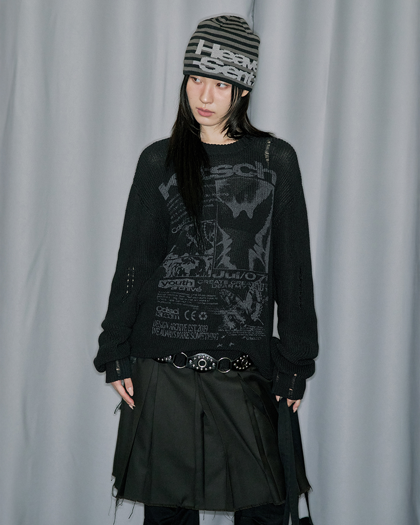 Grunge Angel Graphic Damage Knit - BLACK