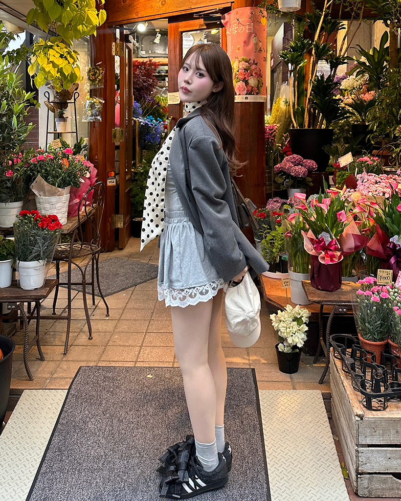 裾レースミニスカート | ファッション通販サイト NUGU