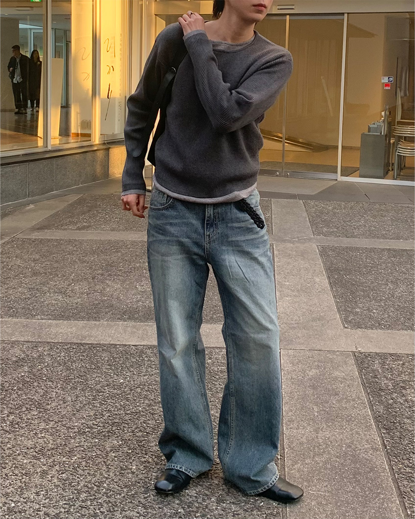 （ユニセックス）ヴィンテージウォッシュフレアデニムパンツ