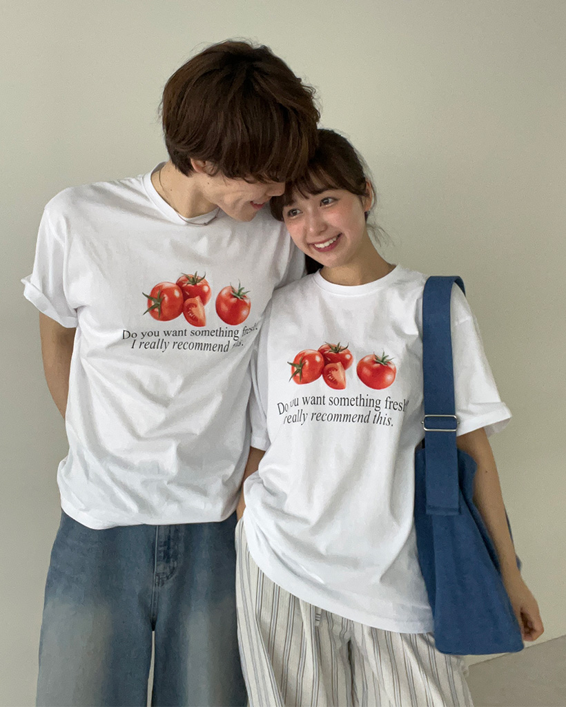 （ユニセックス）トマトプリント半袖Tシャツ